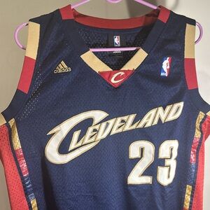 Lebron James Cleveland Cavaliers Adidas NBA Basketball Jersey #23 Medium +2 Len.